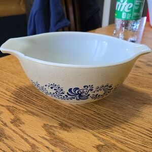 Pyrex Beige and Blue Mixing Bowl